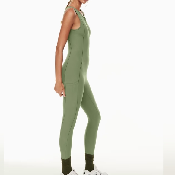 Aritzia TNA Action TnaBREATHET lcon Jumpsuit In Ravine Green Size Small. - Picture 5 of 16